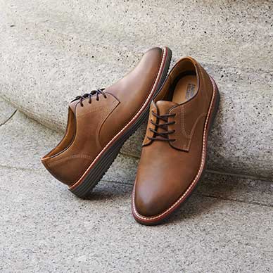 Johnston & Murphy Upton Plain Toe Dress Shoe